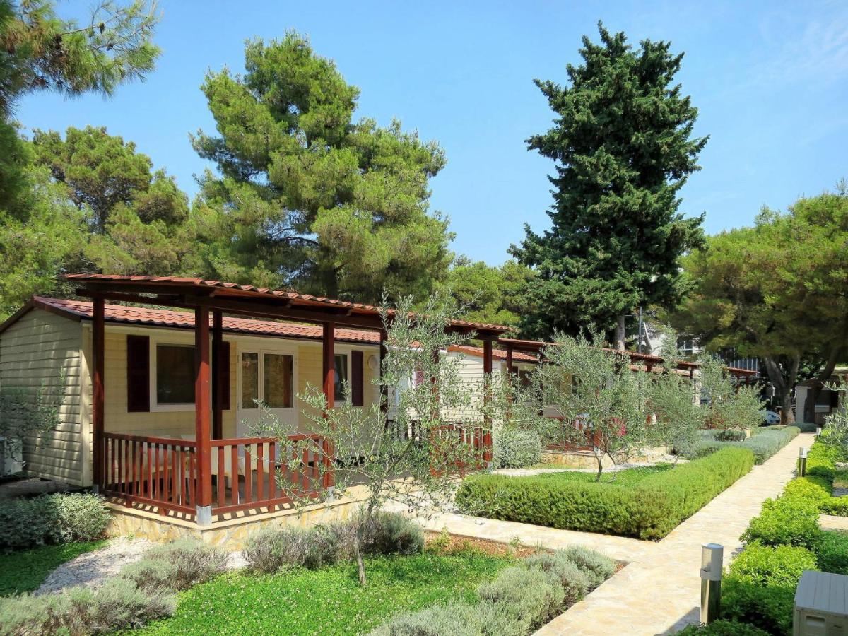 Holiday Home Camp Rozac - Tgr215 Trogir Luaran gambar